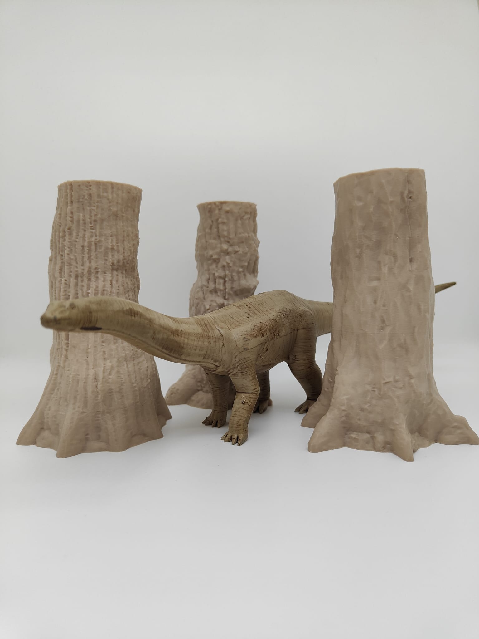 Onbewerkte foto van 3D-geprinte miniatuur of scenery, toont printkwaliteit en detailniveau